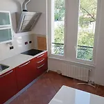 Sanremo Central Rooms منزل للإقامة سانريمو