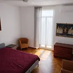 Sanremo Central Rooms منزل للإقامة *