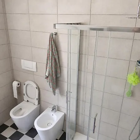 Sanremo Central Rooms Проживание в семье *