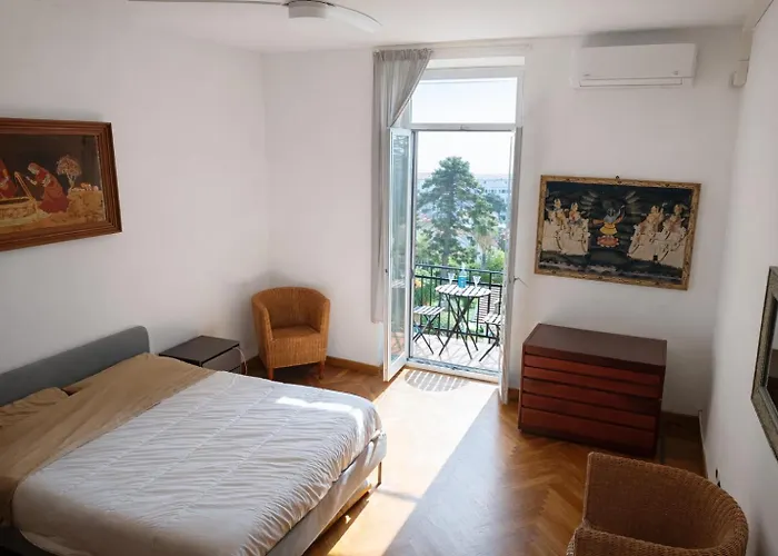 Séjour chez l'habitant Sanremo Central Rooms *